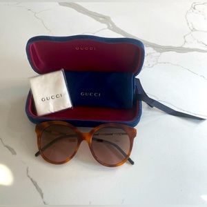 Gucci Tortoiseshell Sunglasses | Brown